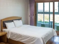 Jeju Amore House Hotels near Udo Church