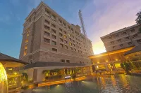 The Residency Towers Coimbatore - Pools