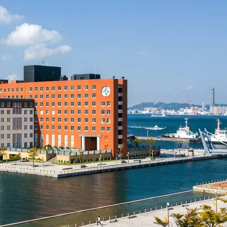 Premier Hotel Mojiko Отели рядом с достопримечательностью «Железнодорожная станция Модзико»