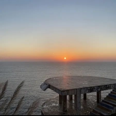 Huanhai Holiday Apartment (Yangjiang Hailing Island Poly Yintan Branch)