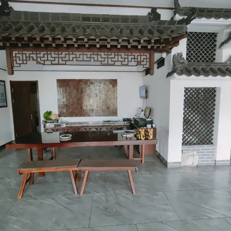 Lingyuan Jiufuyuan Hotel