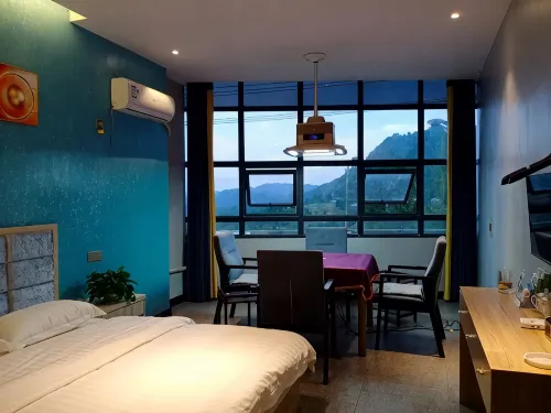 Mengxinge Business Hotel - Inns