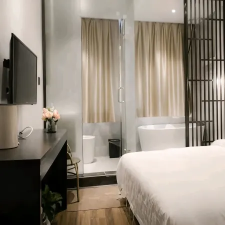 Yichun selenium Inn
