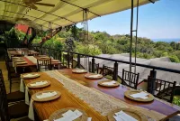 Si Como No Resort & Wildlife Refuge