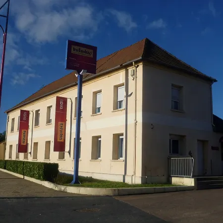 Hôtel & Résidence Avermes
