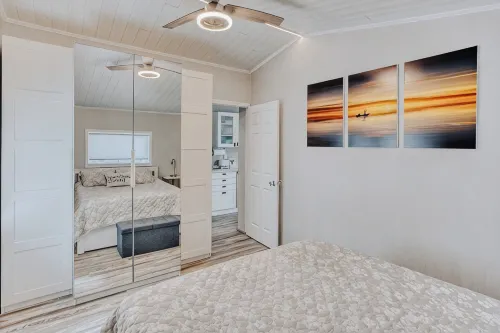 Modern Suite • 10 Min to Corning • Quiet & Cozy - Apartments