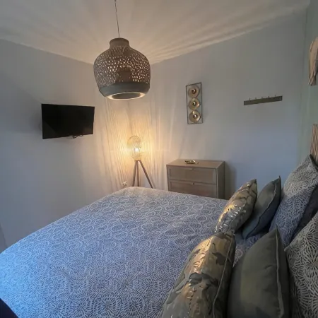 "Le meublé apartment with unlimited jacuzzi near Mont-Saint-Michel