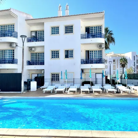 Apartment for rent in Albufeira - Aparts. Oura Palace 5 minutes from the beach.