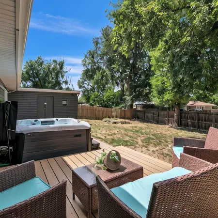 Peaceful Retreat with Hot Tub Kid and Dog Friendly