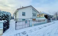 Maison Chaleureuse Avec Jardin - Homestays