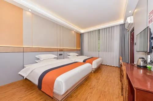Xijiang Wanghao Chinese Inn (Qianhu Miao Village West Gate Tourist Service Center) - 2-Star