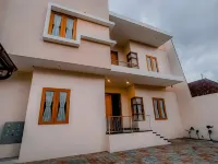 Alloro Boutique Hotel Pacitan Hotele w: Pacitan