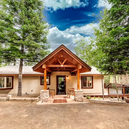 Angel Fire Whispering Pines Mountain Retreat-Lots of Out Door Fun!