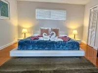 Remodeled Modern Home, 6-Min-2-Beach, Sleep 16, +Free Watersports & Rental Cars! - พร้อมWifi