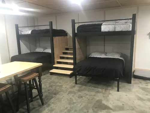 Evergreen Lodge newly remodeled studio apartment located close to Rend Lake - Wifi