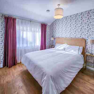 The Kinsale 4 Center Rooms