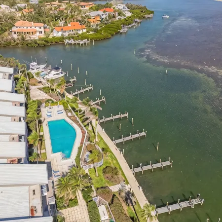 Waterfront 2BR 2BA  Pool - 10 min walk to Beach