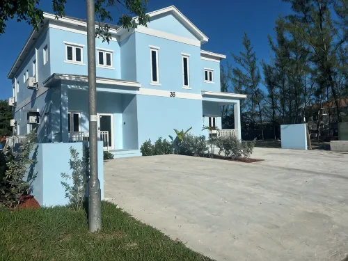 Island House Private Pool • Safe Gated Community!