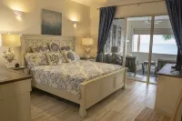 Il Punto Blu - Beautiful renovated condo, AC, WIFI, walkable restaurants/beach. - 4 ดาว