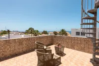 Villa Naranja with private heated pool, sea views -  Ferienhäuser