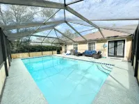 Charming 3-bedroom house with Private Pool and HOT TUB in lovely Gainesville - 4-Sterne