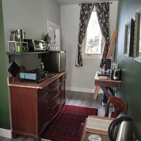 Rural setting, semi- detached suite , amenities close by