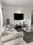 Luxury Spacious two bedroom apartment for comfortable living. Well furnished . - 3 stjerner