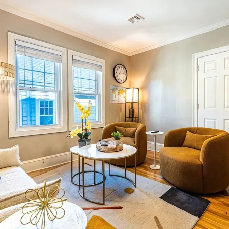 Newly Renovated Modern Retreat l Near T
