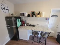 Sweet Retreat 1-Bedroom Apartment Hotels in Ogden
