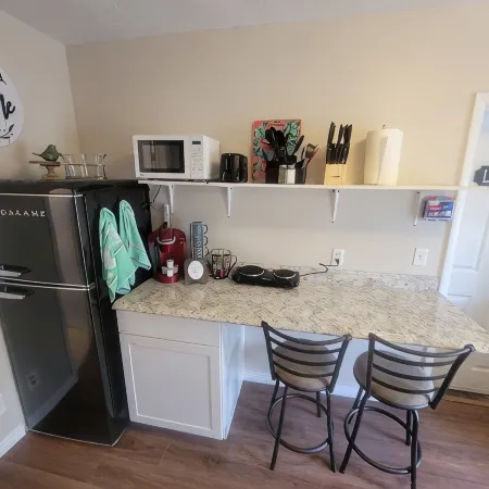 Sweet Retreat 1-Bedroom Apartment