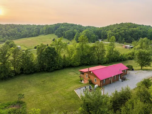 Nature Retreat: Hot Tub, Fire Pit & Hocking Hills - Feriehus