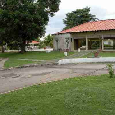 24 gated security studio apartment, Seawind on the bay Freeport Mobay Hotel Exterior