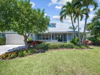Pool House 1/2 Mile From Downtown Stuart Hoteles en Stuart