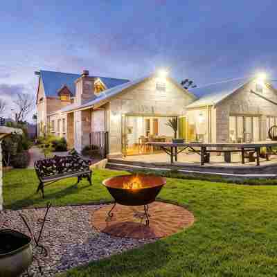 Luxurious Homestead Retreat in Tulka Hotel Exterior
