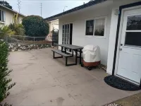 Sunny Seaside large barbecue and outdoor dining area