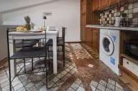 Alley 15, apartment in the historic center of Malcesine.