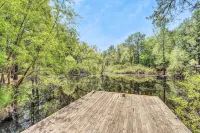 Lake Palestine Retreat – Dock, Fire Pit & Serene Views - 4 estrellas