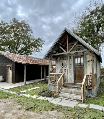 Swiss Alp Texas Cabin
