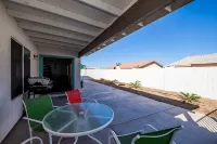 OCO-Heated pool for additional fee and spacious 4br home for your comfort. - Private Pools