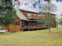 LakeFront*15’ Theater Screen*Kayaks*4Acres*FirePit - 2-Star