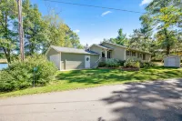 Lake Front, New Sandy Beach, Big Buck Hunter & Pac-Man Arcade Games! Near Nisswa - Homestays