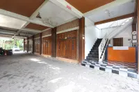 Gatra Hotel Syariah near Alun Alun Kudus Mitra RedDoorz - Wifi