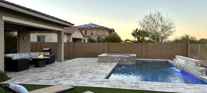 4 bed 3.5 bath modern ranch home with private pool/spa and golf course view Ξενοδοχεία στην πόλη Goodyear