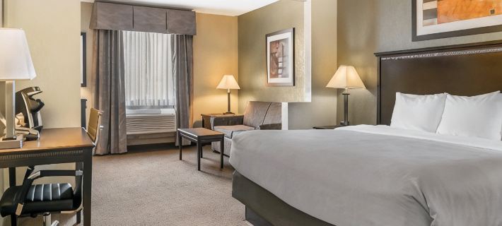 Quality Inn & Suites Next to the Casino Hotels in Calhoun County