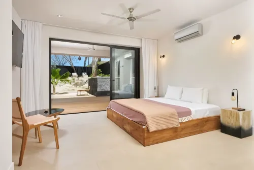 Your peaceful oasis in Tamarindo. Complimentary Breakfast and Housekeeping! - สระว่ายน้ำส่วนตัว