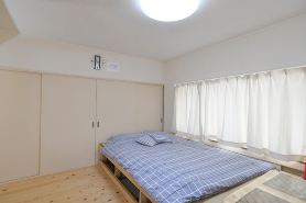 STAY IN OTAKI