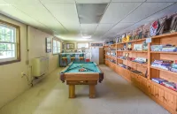 Rustic Hills Retreat...a scenic home on beautiful lake front property. - 3-Star