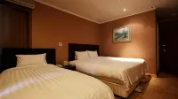 Lake Hills Hotel Songnisan