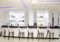 Wils Hotel SUpreme