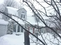 3 Bedroom 2 Bath Carriage House (Pet Friendly) - Kitchens